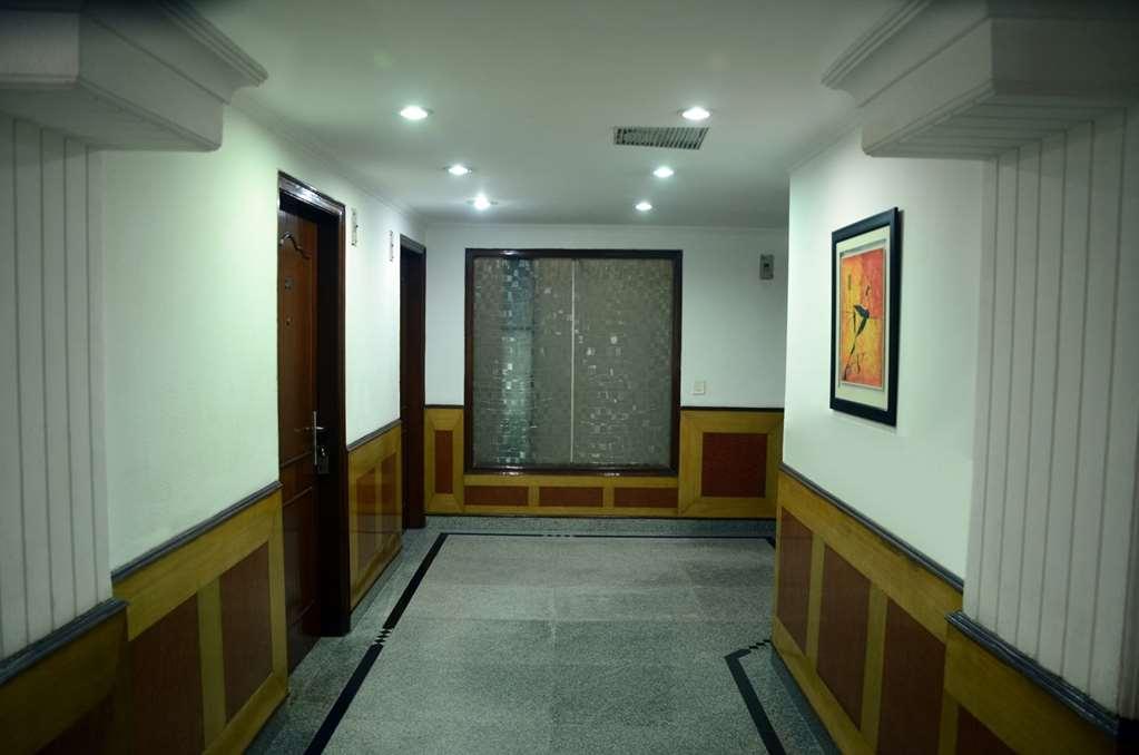 Hotel Windsor Castle Cyber City Ґурґаон Зручності фото