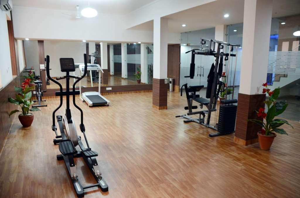Hotel Windsor Castle Cyber City Ґурґаон Зручності фото